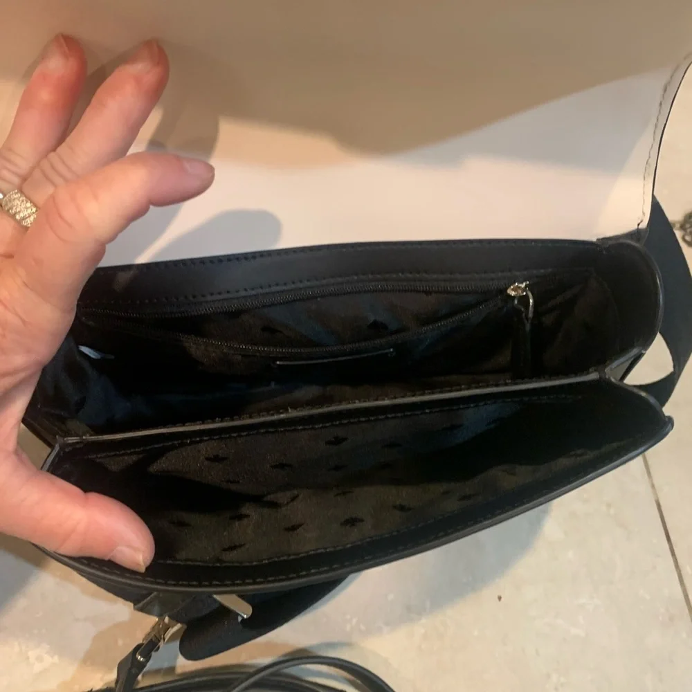 Elegant White and Black Crossbody Bag NWOT - Picture 4 of 5